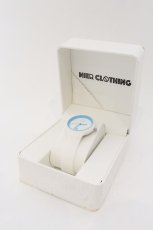 画像1: NieR CLOTHING / 高品質WHITE×BLUEシリコンウォッチ【プレゼントBOX付き】  ブルーｘホワイト O-24-08-21-1033-PU-ZA-YM-ZT421 (1)