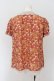 画像2: axes femme / スカラップカラー薔薇柄半袖ブラウス M ピンク系×ベージュ O-24-08-30-053-AX-BL-IG-ZT079 (2)