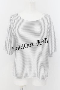 axes femme / Uネックボリューム袖Tシャツ F クロｘシロ O-24-08-30-031-AX-TS-YM-ZT063