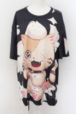 画像1: 【SALE】NieR CLOTHING / ももしき コラボデザイン総柄カットソー F ブラック O-24-09-10-019-PU-TS-IG-ZT303 (1)