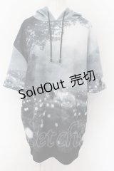 NieR Clothing / 半袖プルパーカー  グレー O-24-09-10-020-PU-TO-IG-ZT303