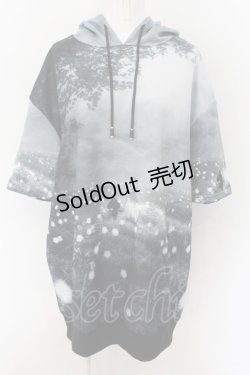 画像1: NieR Clothing / 半袖プルパーカー  グレー O-24-09-10-020-PU-TO-IG-ZT303