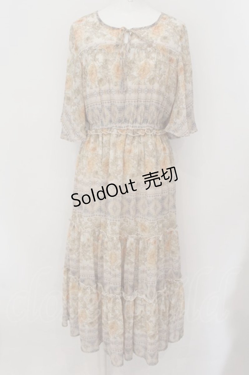 画像1: 【SALE】axes femme NOSTALGIE / フラワーパネル柄ワンピース F イエロー O-24-09-16-071-AX-OP-OW-ZT178 (1)