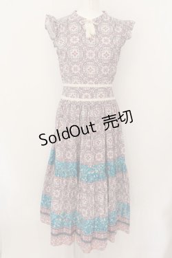 画像1: axes femme NOSTALGIE / 装飾モチーフパネル柄ワンピース F ブルー系 O-24-09-16-074-AX-OP-OW-ZT178