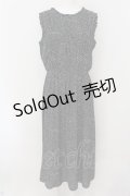 axes femme / 前後2wayシャーリングワンピース F クロ O-24-09-16-087-AX-OP-OW-OS