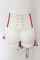画像4: Qutie Frash / 2024プレミアムセット-繚乱- コルセット  ホワイト×レッド O-24-09-24-071-QU-TO-IG-ZI (4)