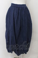 画像2: 【SALE】axes femme / 縦切り替え刺繍スカート M ネイビー O-24-10-03-029-AX-SK-OW-ZT265 (2)