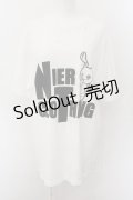 NieR Clothing / プリント半袖CUTSEW XL ロゴ＆nierちゃん（ホワイト） O-24-10-22-048-PU-TO-OW-ZT324