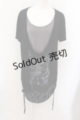 VII h.NAOTO / ボーンプリントルーズギャザーTシャツ  ブラック×グレー O-24-11-09-072-PU-TO-IG-ZT357