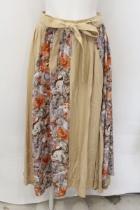 axes femme POETIQUE / 無地×花柄切替スカート M ベージュ O-24-11-09-088-AX-SK-OW-ZT263