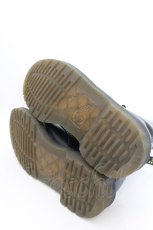 画像7: 【SALE】Dr.Martens （Getta Grip） / 8ホールブーツ アウトソールつま先〜踵まで約26ｃｍ ブラック O-24-11-09-026-PU-SH-OW-ZT088 (7)