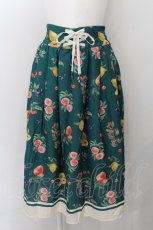 画像1: 【SALE】axes femme / ミックスフルーツ柄スカート M グリーン O-24-11-22-054-AX-SK-OW-ZT266 (1)