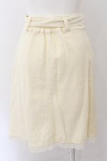 画像2: 【SALE】axes femme / バックリボンタイトスカート M アイボリー O-24-11-28-005-AX-SK-IG-ZT264 (2)