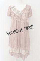 axes femme / お花モチーフ付ラメジャガードドレス  ピンクベージュ O-24-11-28-009-AX-OP-IG-ZT081