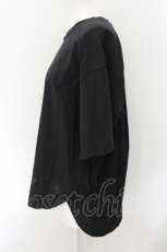 画像2: 【SALE】RNA-N / ラウンドスリットデザインプルオーバー M ブラック O-24-11-29-048-PU-TO-IG-ZT126 (2)