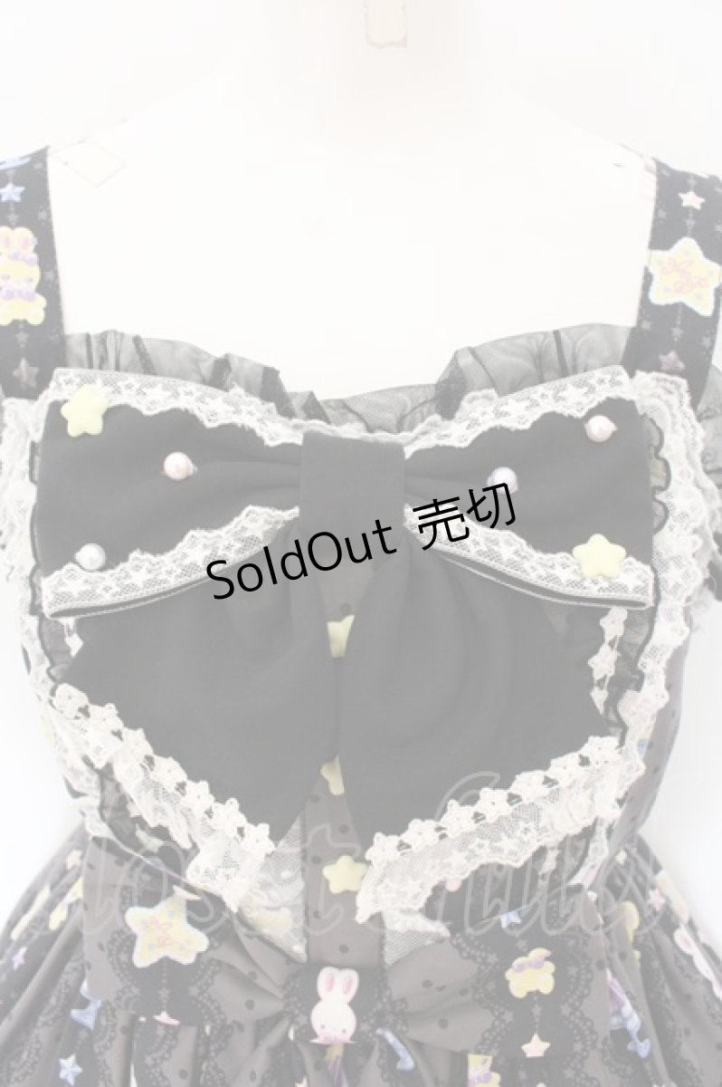 画像2: Angelic Pretty / Dreamy Night Cakesジャンパースカート  クロ O-24-12-05-012-AP-OP-OW-OS (2)