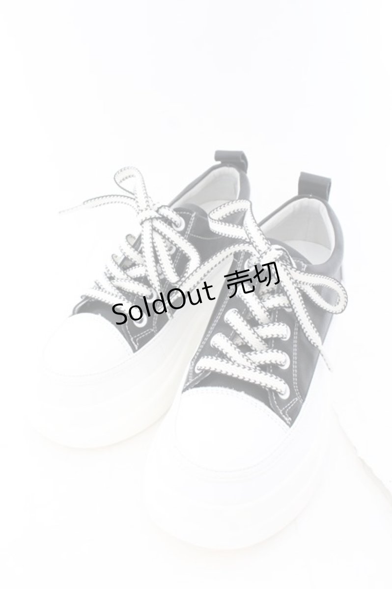 画像1: 【SALE】NieR CLOTHING / NieR軽量×厚底SNEAKERS【身長約6.5cmUP】 JPN22.5cm ブラック×ホワイト O-24-12-15-028-PU-SH-IG-ZT720 (1)
