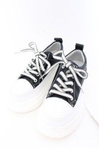 NieR Clothing / NieR軽量×厚底SNEAKERS【身長約6.5cmUP】 JPN22.5cm ブラック×ホワイト O-24-12-15-028-PU-SH-IG-ZT346