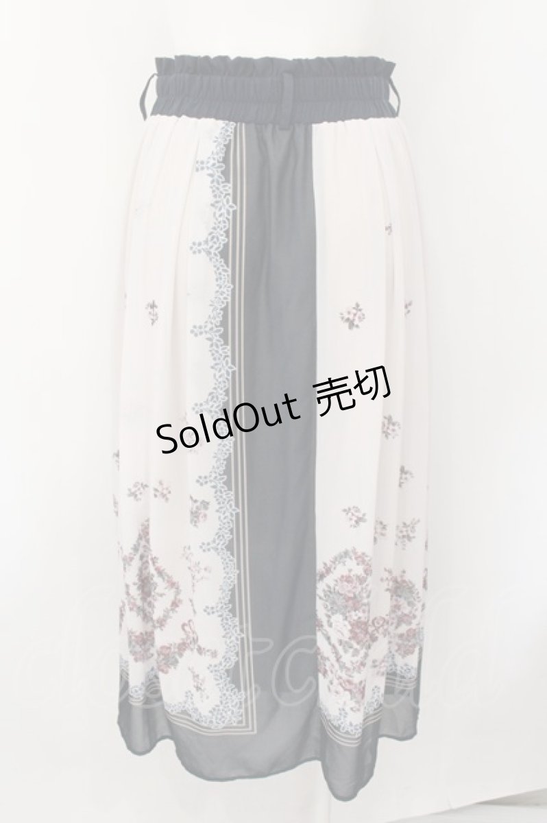 画像2: 【SALE】axes femme / ブーケパネル柄スカート M グリーン×キナリ O-24-12-26-057-AX-SK-OW-ZT264 (2)