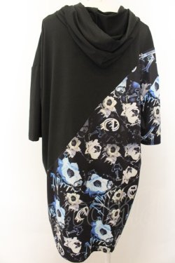 画像2: NieR Clothing / 柄切替斜めZIPパーカー F フラワー×ブラック O-24-12-31-1039-PU-TO-OW-ZT124