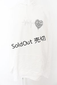 NieR Clothing / プリントパーカー 2XL 心電図（ホワイト） O-24-12-31-1041-PU-TO-OW-ZT339