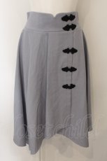 画像1: 【SALE】axes femme POETIQUE / チャイナボタンイレヘムスカート M ブルーグレー O-25-01-07-036-AX-SK-IG-ZH (1)