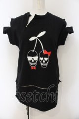 GLAVIL / スカルチェリーカットオフTシャツ  ブラック O-25-01-13-039-PU-TS-IG-ZT277