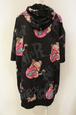 画像2: 【SALE】NieR CLOTHING / HALF SLEEVE ZIP OUTER パーカー  ハートミケ ブラック O-25-01-23-058-PU-TO-IG-ZT280 (2)