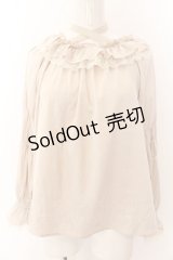 axes femme / ギャザーデザインサテンブラウス F ベージュ O-25-01-30-093-AX-BL-OW-OS
