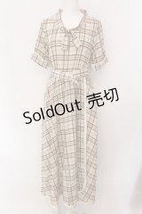 LEBECCA boutique / 小さなショウのワンピース  ベージュ O-25-02-10-034-EL-OP-IG-OS