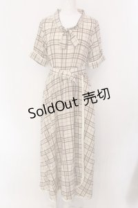 LEBECCA boutique / 小さなショウのワンピース  ベージュ O-25-02-10-034-EL-OP-IG-OS