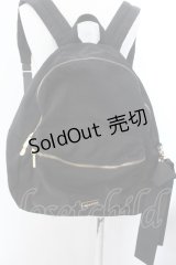 Maison de FLEUR / 撥水加工リボンラウンドリュック  クロ O-25-02-16-038-LO-BG-OW-OS