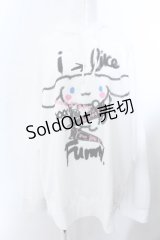 KINGLYMASK / シナモロール × KINGLYMASKコラボパーカー F ホワイト O-25-02-16-004-PU-TO-OW-ZI
