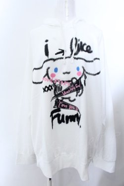 画像1: KINGLYMASK / シナモロール × KINGLYMASKコラボパーカー F ホワイト O-25-02-16-004-PU-TO-OW-ZI