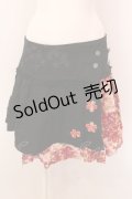 gouk / 和柄切り替えプリーツ巻きスカート  ブラック×レッド系 O-25-02-18-074-GO-SK-IG-OS