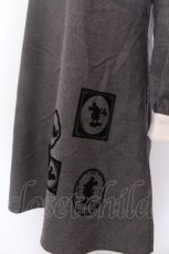 画像2: 【SALE】Fi.n.t / ミッキーフロッキーワンピース F グレー O-25-02-19-1124-CA-OP-OW-ZT226 (2)
