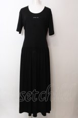 画像1: 【SALE】KANEKO ISAO / ロゴ刺繍半袖ワンピース  クロ O-25-02-19-1139-EL-OP-IG-ZT157 (1)