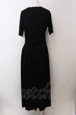 画像3: 【SALE】KANEKO ISAO / ロゴ刺繍半袖ワンピース  クロ O-25-02-19-1139-EL-OP-IG-ZT157 (3)