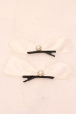 画像1: 【SALE】Rojita / サテンヘアクリップ  シロ O-25-02-20-043-LO-AC-IG-ZT432-F001 (1)
