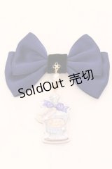 Enchantlic Enchantilly / モチーフ付きブローチ  ネイビー O-25-02-20-062-LO-AC-IG-ZT432