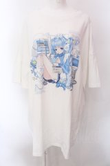 ililil / ねこみみてんしちゃんTシャツver2 F ホワイト O-25-02-22-033-PU-TS-YM-ZI