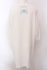 画像4: 【SALE】ililil / ねこみみてんしちゃんTシャツver2 F ホワイト O-25-02-22-033-PU-TS-YM-ZT174 (4)