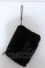 EATME / フェイクファーローズクラッチバッグ  クロ O-25-02-23-1083-LO-BG-IG-ZT-K012