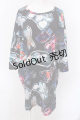 TRAVAS TOKYO / Acrylic art round hem BIG TEE　BIGTシャツ F ブラック O-25-02-25-036-PU-TO-OW-OS