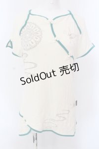 Ozz oneste / バタフライプリントチャイナボタンTシャツ  アイボリー×ミント O-25-02-25-042-OO-TS-IG-ZI