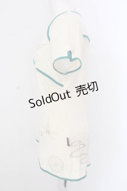 画像3: Ozz oneste / バタフライプリントチャイナボタンTシャツ  アイボリー×ミント O-25-02-25-042-OO-TS-IG-ZI
