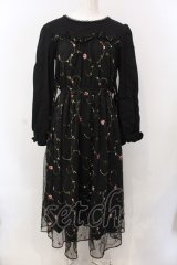 axes femme POETIQUE / 花刺繍チュールワンピース  黒 O-25-02-26-1039-AX-OP-ET-OS