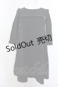 Leur Getter /スクエアフリルカットソーワンピース - クロ O-25-02-27-1069-LU-OP-IG-OS