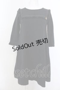 Leur Getter /スクエアフリルカットソーワンピース - クロ O-25-02-27-1069-LU-OP-IG-OS