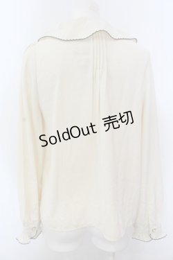 画像2: Amavel / リボンブローチ&クラウンモチーフ付きフリルブラウス  アイボリーＸブラウン O-25-02-27-1080-CA-BL-SA-OS